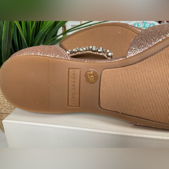 NIB- Copper Key Ankle Strap Shimmer, Blush Nude Women’s Flats - Picture 7 of 8